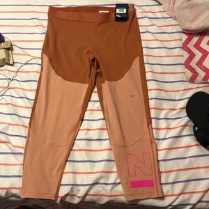 Women’s Nike leggings